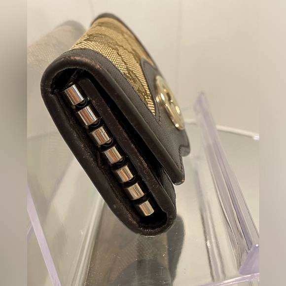 Gucci monogram key case - Picture 3 of 17